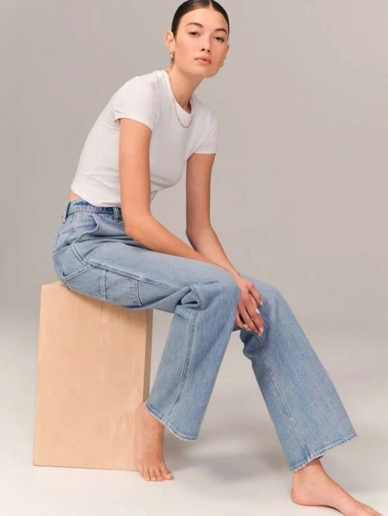 Abercrombie & Fitch Denim - Abercrombie & Fitch The 90s Relaxed High Rise Carpenter Style Size 26/2R